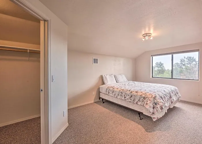 Holiday home Game & Community Amenities: Home! Overgaard