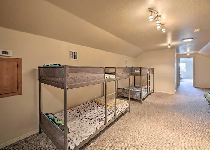 Holiday home Game & Community Amenities: Home! Overgaard